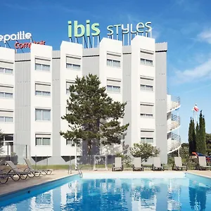 Ibis Styles Toulon Sur Hotel
